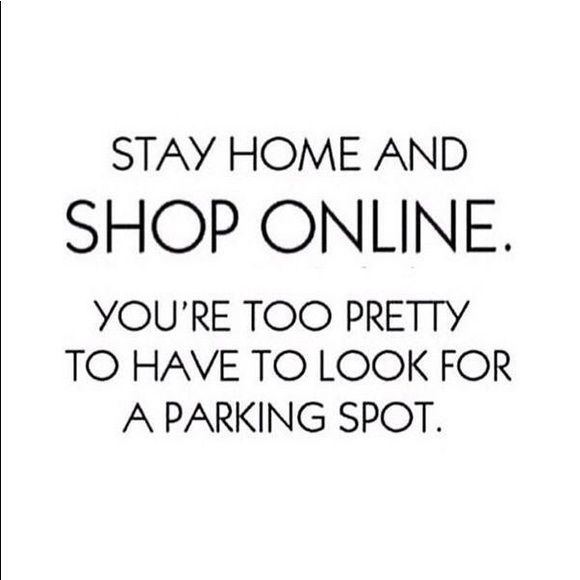 ๐ Welcome to my closet! ๐๐๐ - Picture 4 of 8